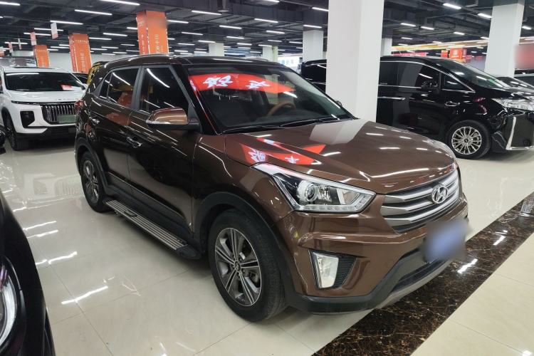 Used Hyundai ix25 2015 1.6L Automatic Two-Wheel-Drive Deluxe DLX Model
