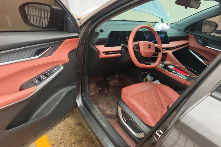 Used CHANGAN CS75 PLUS 2023 3rd Generation 1.5T Automatic Prestige Model Interior 3