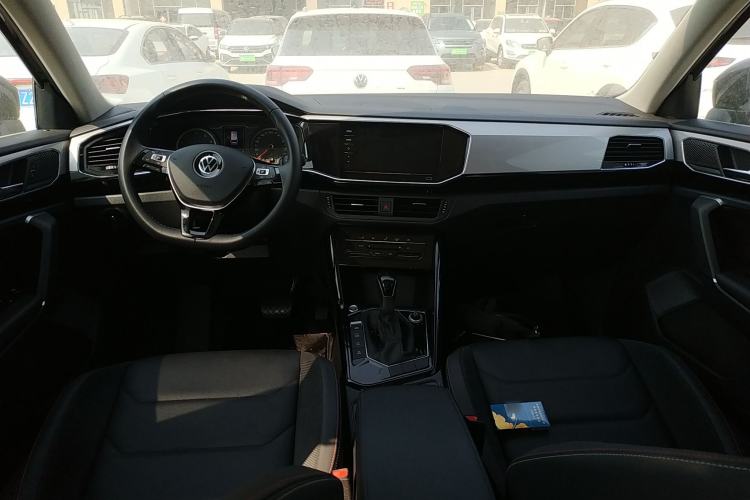 Used Volkswagen Tayron 2020 280TSI Two-Wheel Drive Luxury Connect Edition Center Console