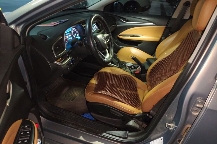 Used Buick Excelle GX 2018 18T Automatic Flagship Model Interior 3