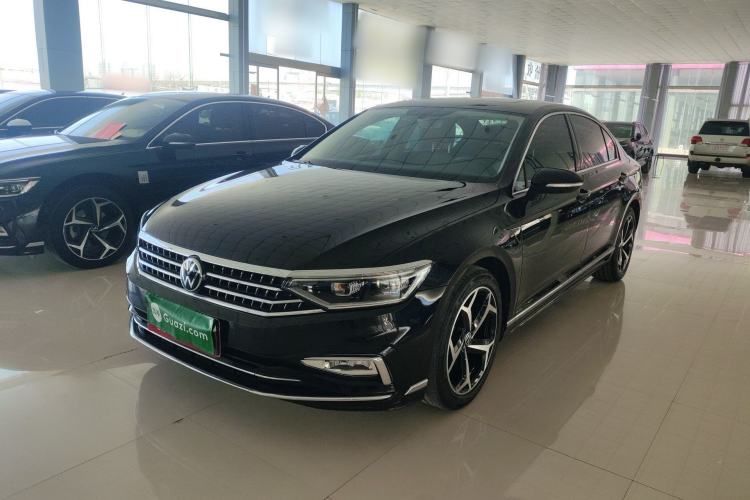 Used Volkswagen Magotan 2023 2 Million Units Limited Edition 330TSI DSG Leading Version