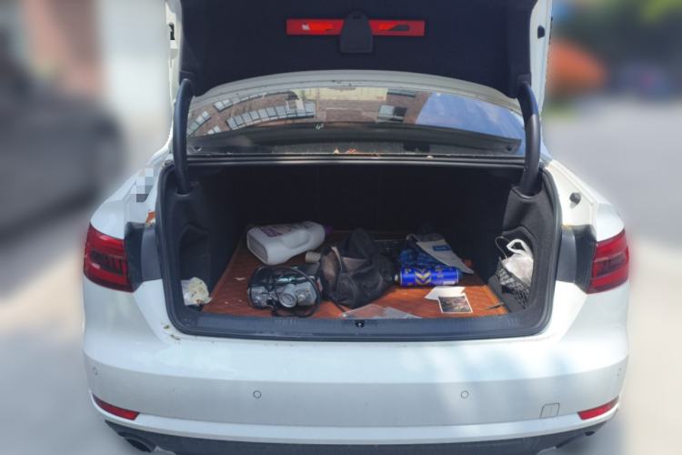 Used Audi A4L 2017 Plus 40 TFSI Ambition Model
