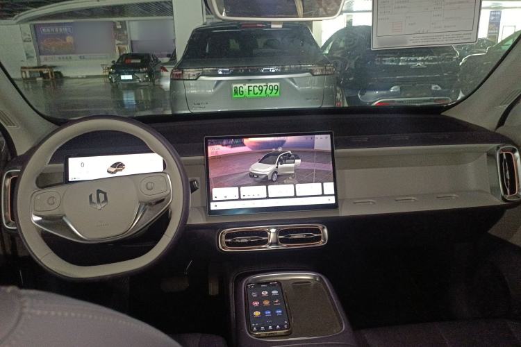 Used Leapmotor B10 2025 510 LiDAR Version Center Console