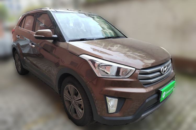 Used Hyundai ix25 2015 1.6L Automatic Two-Wheel Drive Smart GLS Trim Front Right 45 Deg