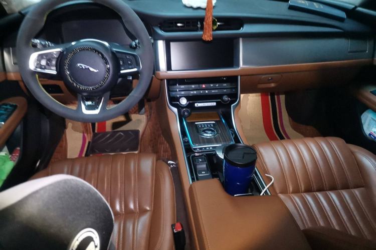 Used Jaguar XFL 2018 XFL 3.0 SC 340 PS Luxury Edition