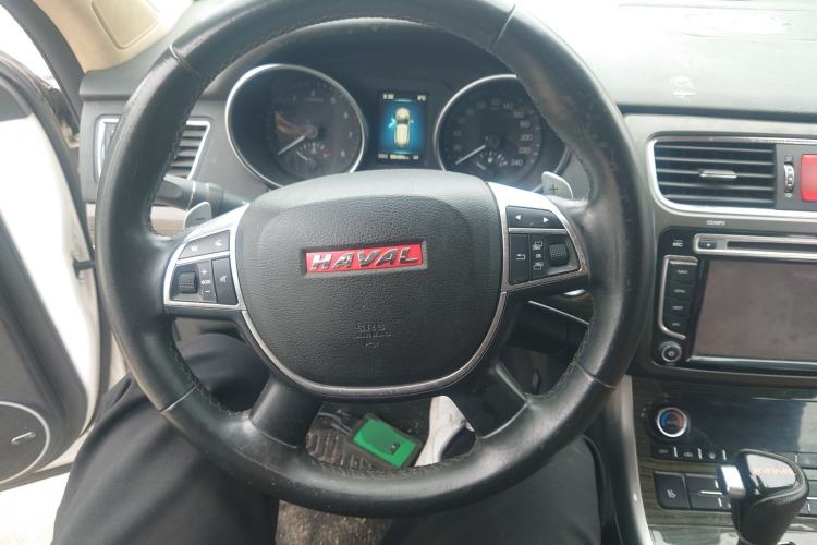 Used Haval H8 2015 2.0T Two-Wheel-Drive Luxury Version