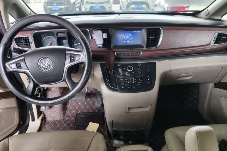 Used Buick GL8 2014 2.4L Executive Edition
