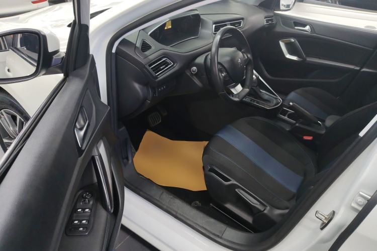 Used Peugeot 308 2018 1.6L Automatic Luxury Edition