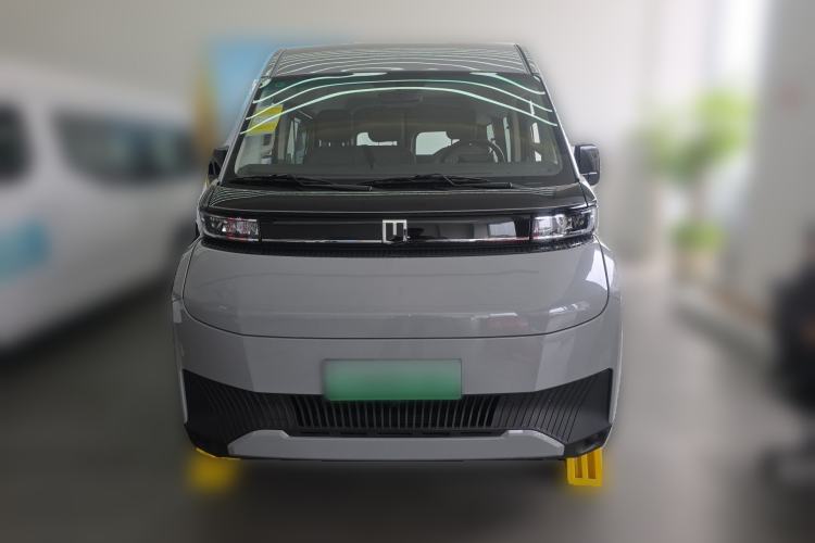 Used Farizon Super VAN 2025 Yucheng Edition, Action-Pak 68kWh Front