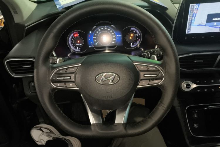 Used Hyundai Santa Fe 2019 380 TGDi GLS Automatic 2WD Luxury Version China VI Standard Steering Wheel