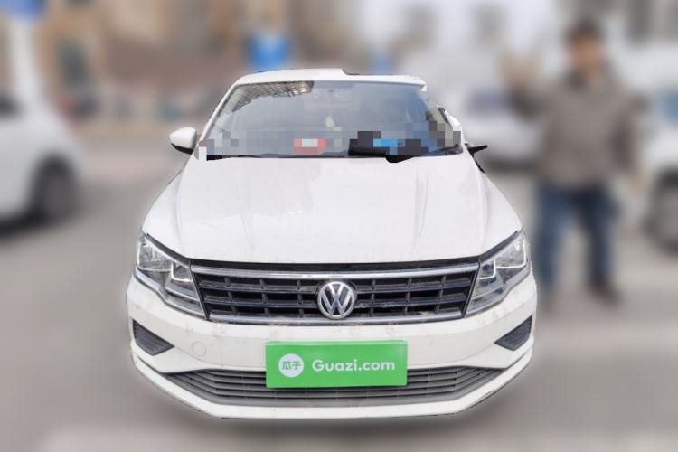 Used Volkswagen Jetta 2017 1.4L Manual Fashion Edition
