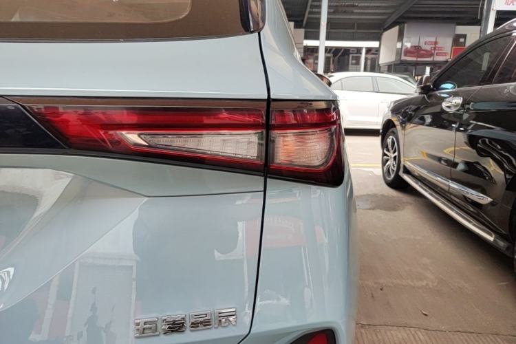 Used Wuling Asta 2021 1.5T CVT Star曜 Edition Right Rear Taillight