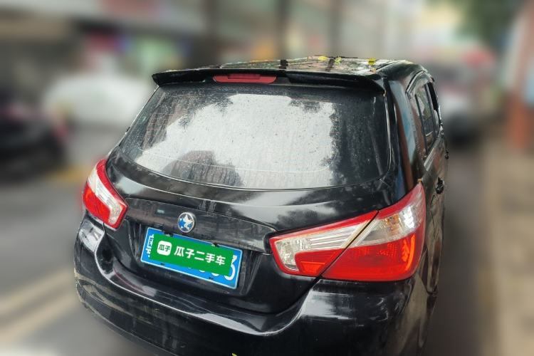 Used Venucia R50 2014 1.6L Automatic Splendid Edition