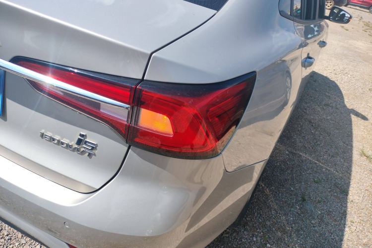 Used Roewe i5 2020 1.5L Manual 4G Connect Luxury Edition