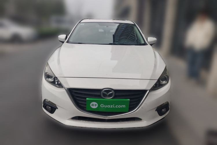 Used Mazda 3 Axela 2014 Sedan 1.5L Automatic Luxury Model