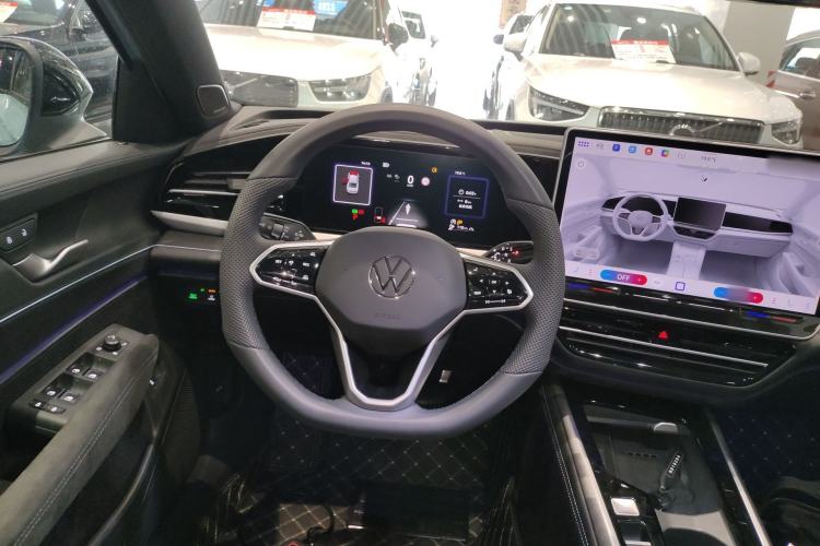 Used Volkswagen Passat 2025 Pro 380TSI Starry Dragon Luxury Edition
