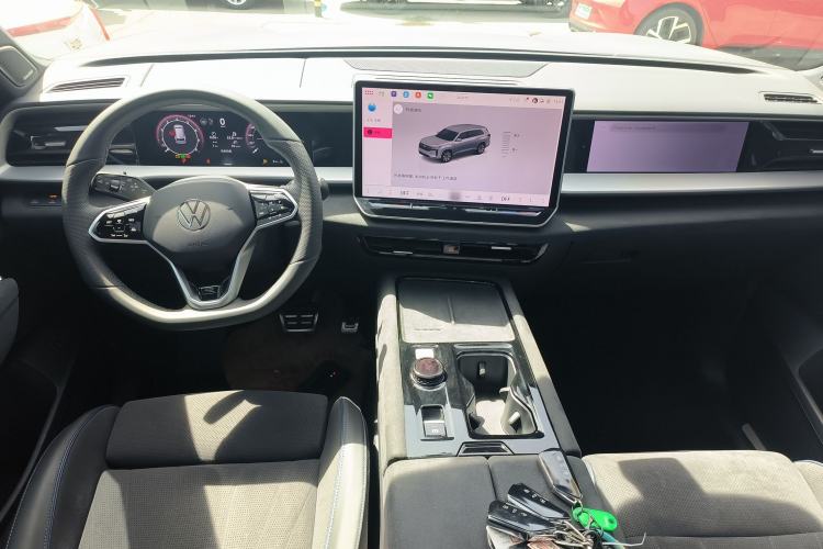 Used Volkswagen Teramont 2025 Tiguan Pro 450TSI Four-Wheel Drive Summit Edition
