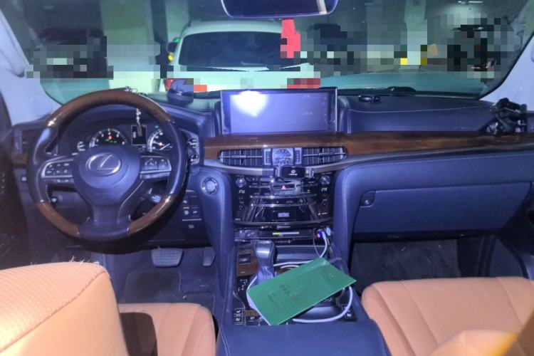 Used Lexus LX 2017 570 Prestige Luxury Edition Center Console