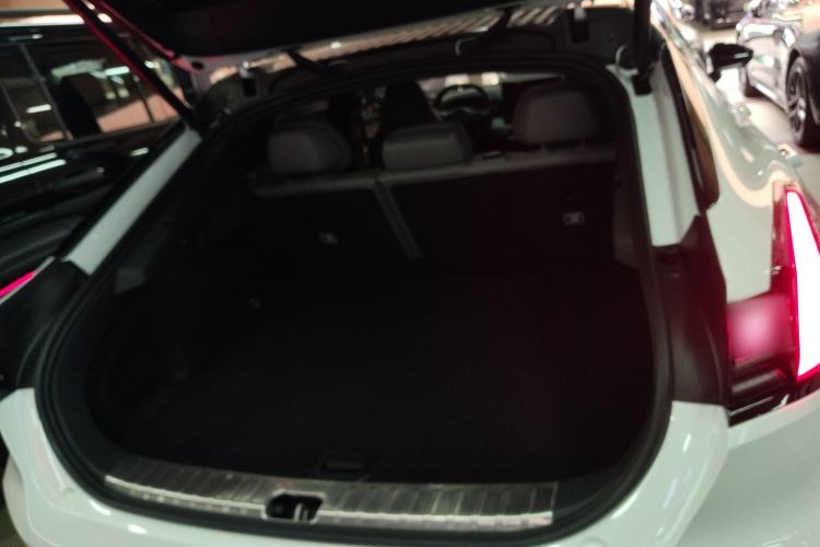 Used Zeekr 001 2025 WE Edition 95 kWh All-Wheel Drive
