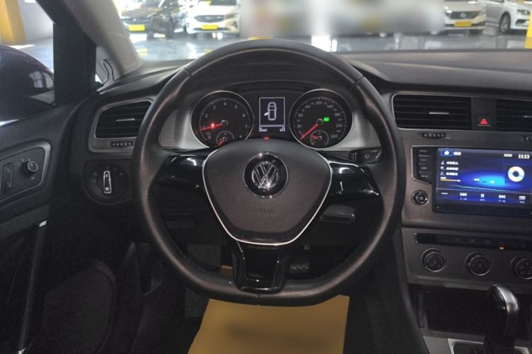 Used Volkswagen Golf 2015 1.6L Automatic Comfort Model
