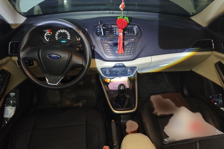 Used Ford Escort 2015 1.5L Manual Comfort Model
