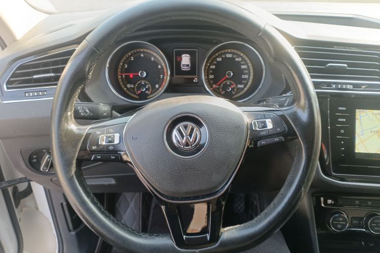 Used Volkswagen Tiguan L 2019 Updated Version 330TSI Automatic Two-Wheel Drive Panoramic Comfort Edition China VI Standard