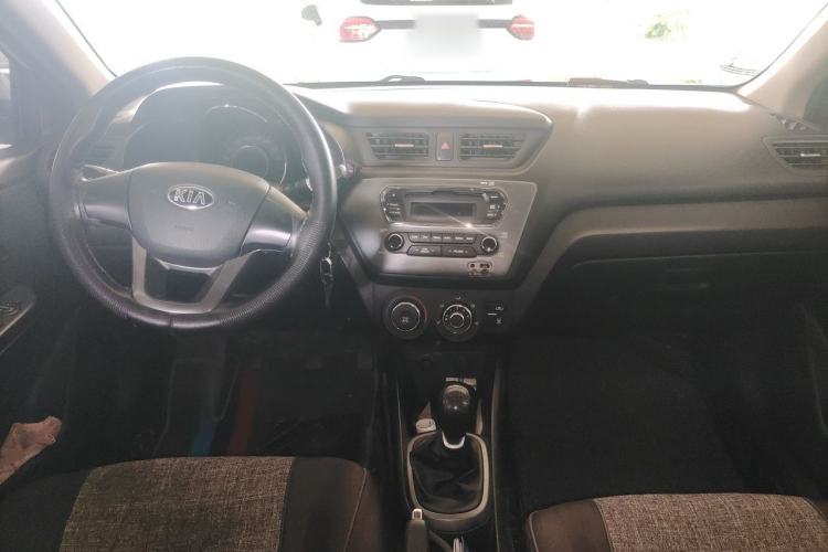 Used Kia K2 2012 Sedan 1.4L MT TOP Commemorative Edition