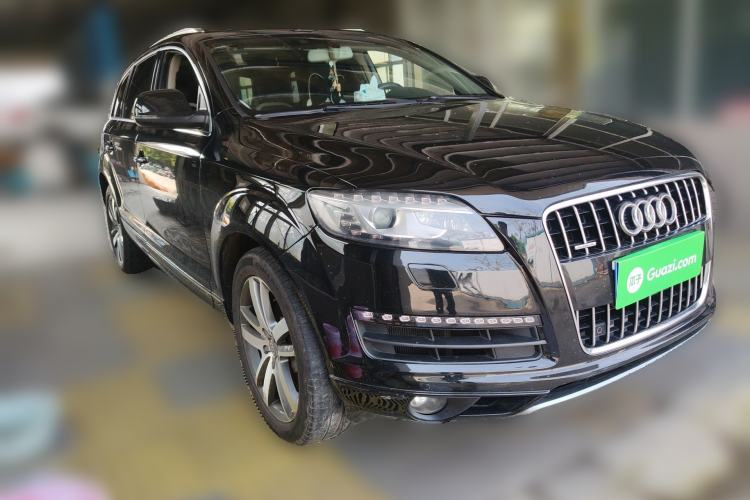 Used Audi Q7 2011 3.0 TFSI Comfort (200kW) Front Right 45 Deg