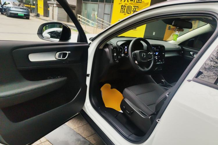 Used Volvo XC40 2022 T4 Four-Wheel Drive Smart & Stylish Edition
