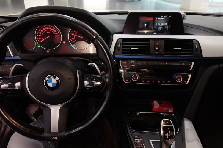 Used BMW 3 Series 2019 320i M Sport Package
