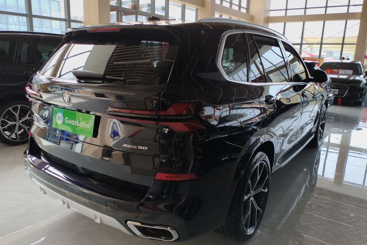 Used BMW X5 2023 xDrive 30Li Luxury M Sport Package