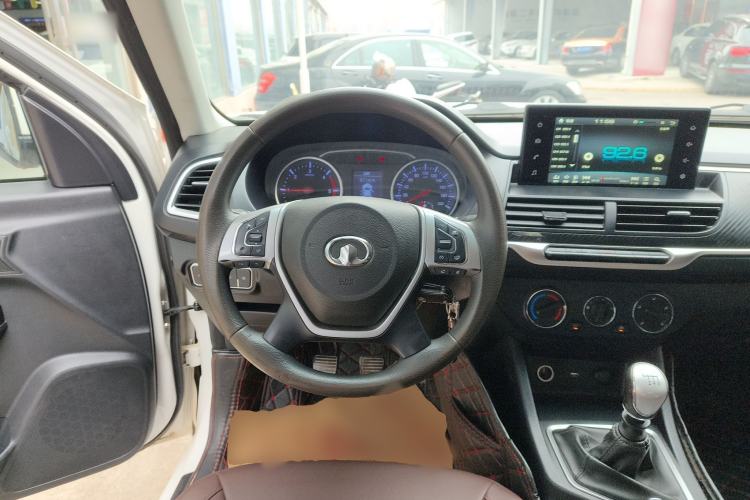 Used Great Wall Wingle 7 2019 2.0T Diesel Two-Wheel Drive Value Edition China VI Standard Big Double Cab GW4D20M Steering Wheel