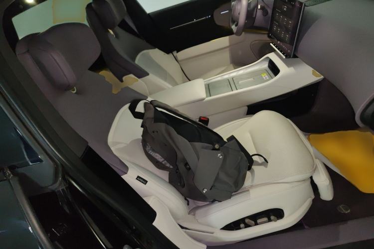 Used Avatr 12 2025 Ultra Extended-Range Edition
