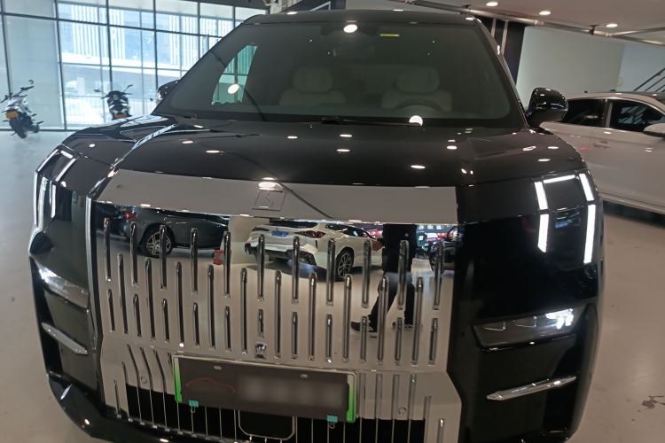 Used Zeekr 009 2022 WE Edition Front