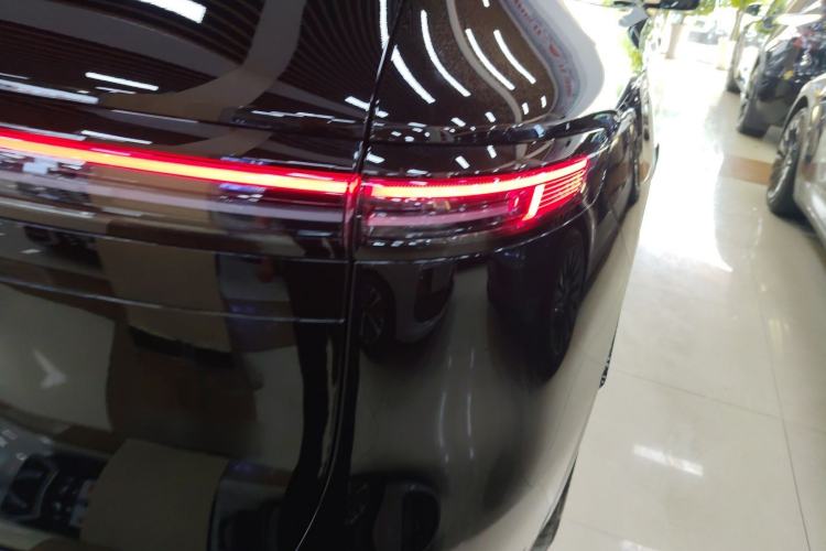 Used Hima AITO M7 2026 Model Range-Extending Ultra All-Wheel Drive 6-Seater Version Right Rear Taillight