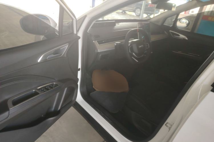 Used NETA V 2021 Standard Range Entertainment Version – Upgraded Model
