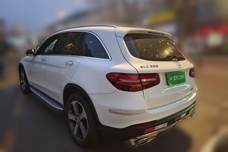 Used Mercedes-Benz GLC 2016 GLC 260 4MATIC Luxury Model Rear Left 45 Deg