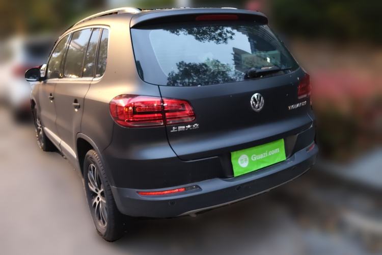 Used Volkswagen Tiguan 2015 1.8TSI Automatic Two-Wheel Drive Luxury Model Rear Left 45 Deg