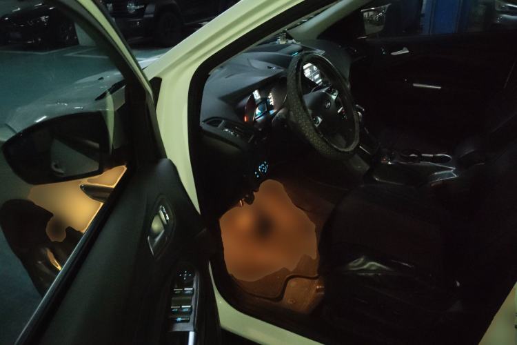 Used Ford Kuga 2015 1.5L GTDi Four-Wheel-Drive Elite Model Driver Seat