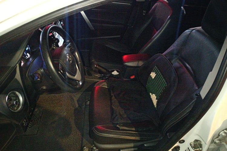 Used Toyota Corolla 2017 Revised Dual-Engine 1.8L E-CVT Elite Edition Left Front Seat