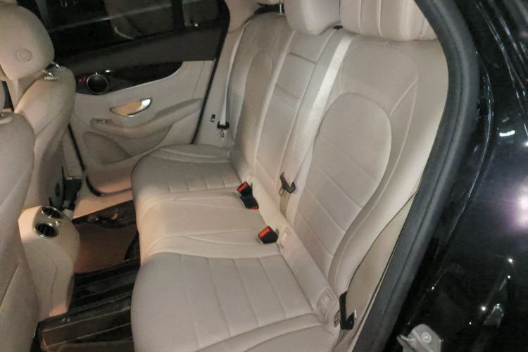 Used Mercedes-Benz GLC 2016 GLC 260 4MATIC Luxury Model