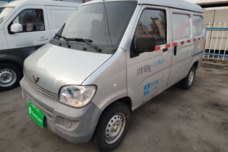 Used Wuling Zhiguang 2020 1.2L Van Utility Model China VI Emission Standard 2 Seats LSI