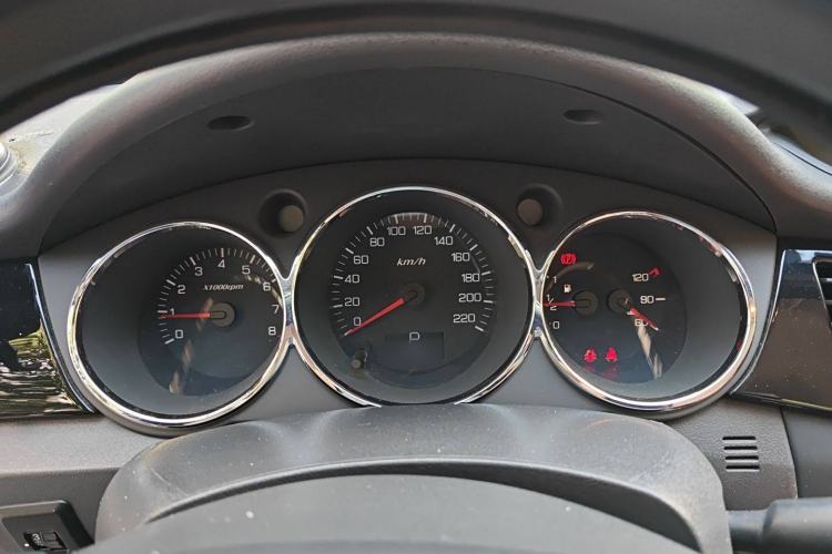 Used Dongfeng Aeolus S30 2014 1.5L Automatic ZunYa Model
