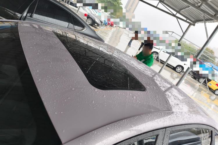 Used Roewe D6 2025 450km Deluxe Edition
