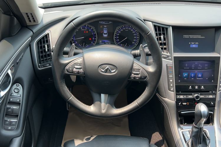 Used Infiniti Q50 2014 3.7L Luxury Sport Edition Steering Wheel