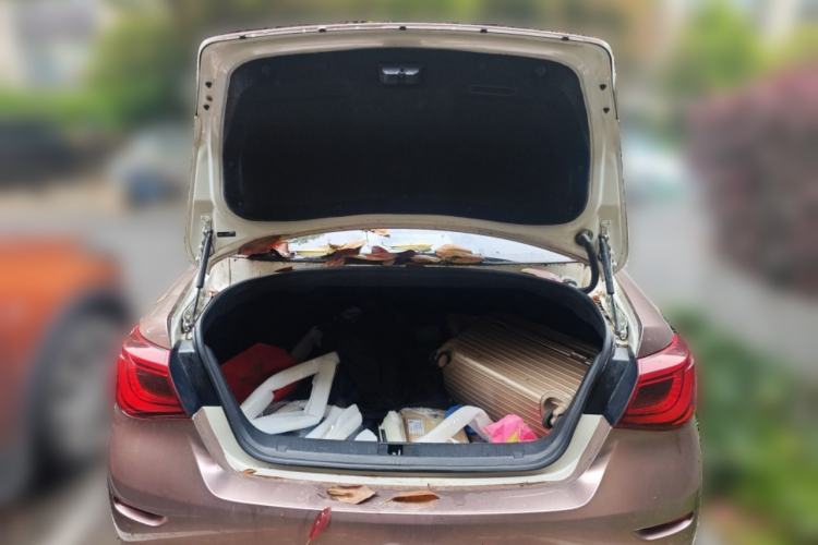 Used Infiniti Q70 2015 Q70L 2.5L Elite Edition Trunk