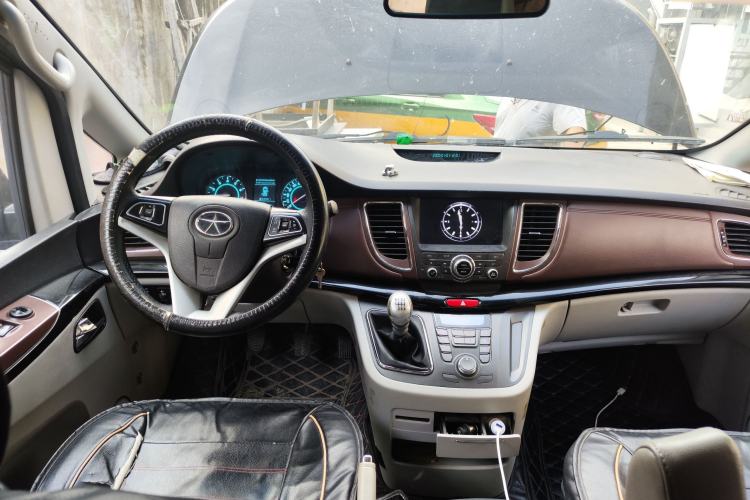 Used JAC Group Refine M5 2017 2.0T Gasoline Manual Business Edition
