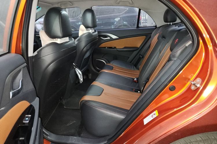 Used BYD Qin New Energy 2015 1.5T Dual-Crown Flagship Plus Edition
