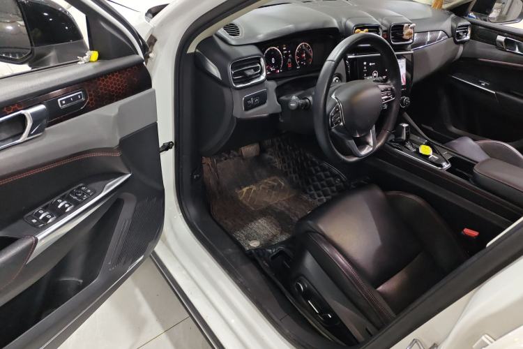 Used Lynk & Co 02 2020 High-Energy Edition 2.0T Automatic Two-Wheel Drive Pro Version Driver Seat