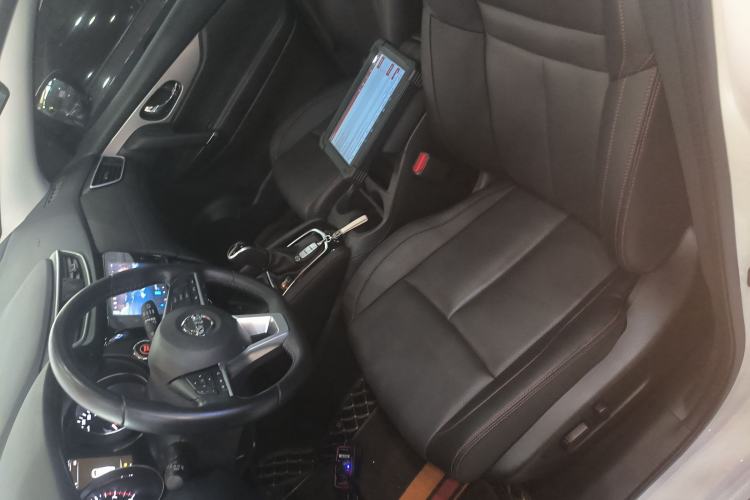 Used Nissan Qashqai 2022 2.0L CVT XV Premier Luxury Edition Left Front Seat